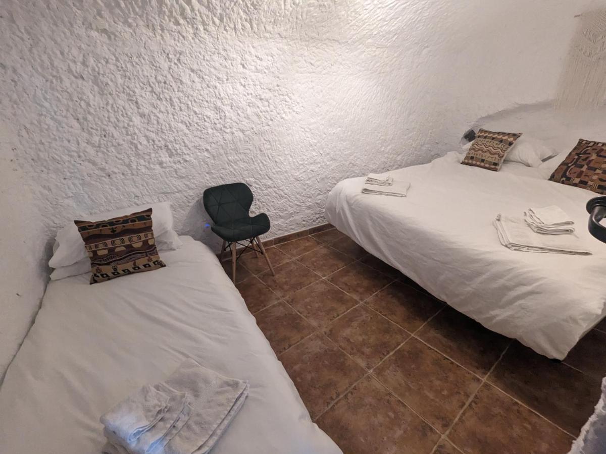 Cuevas Barrio Las Santas Huescar Ngoại thất bức ảnh