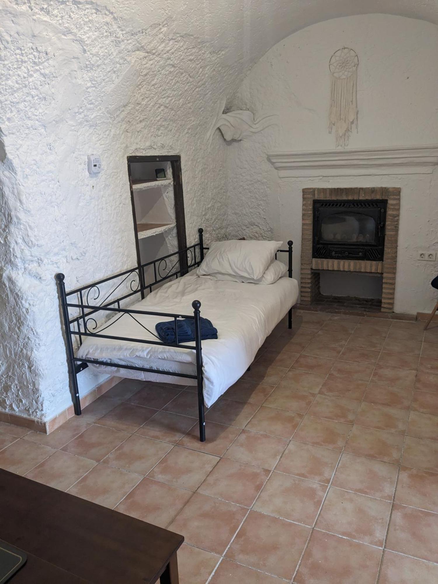 Cuevas Barrio Las Santas Huescar Ngoại thất bức ảnh