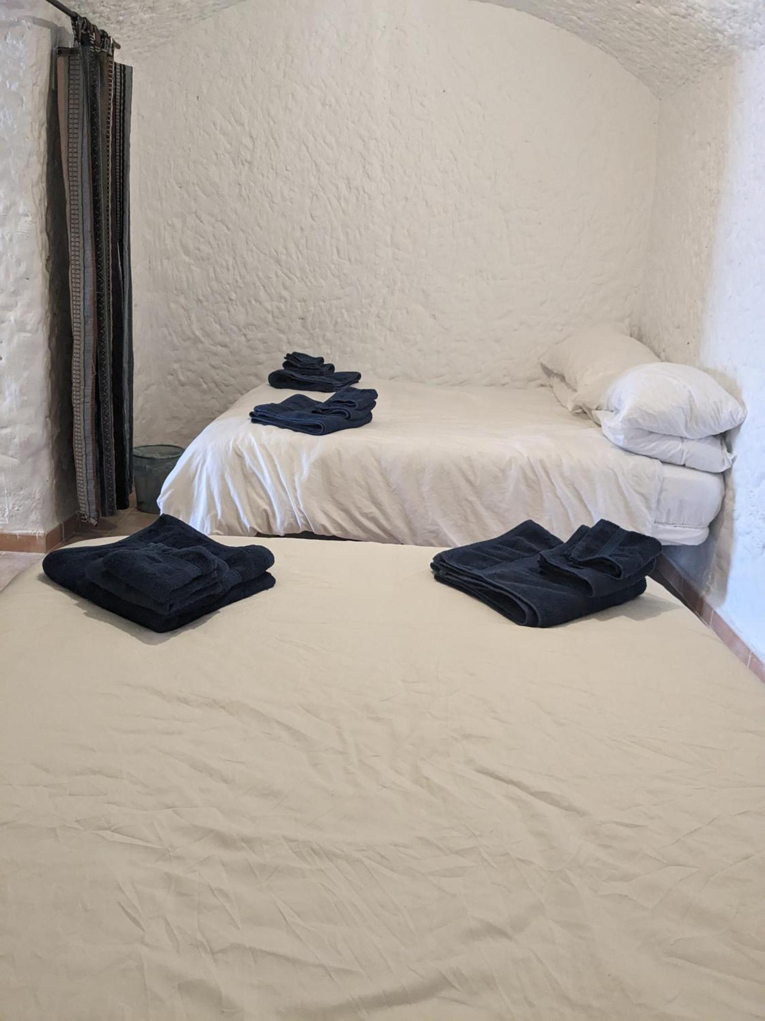Cuevas Barrio Las Santas Huescar Ngoại thất bức ảnh