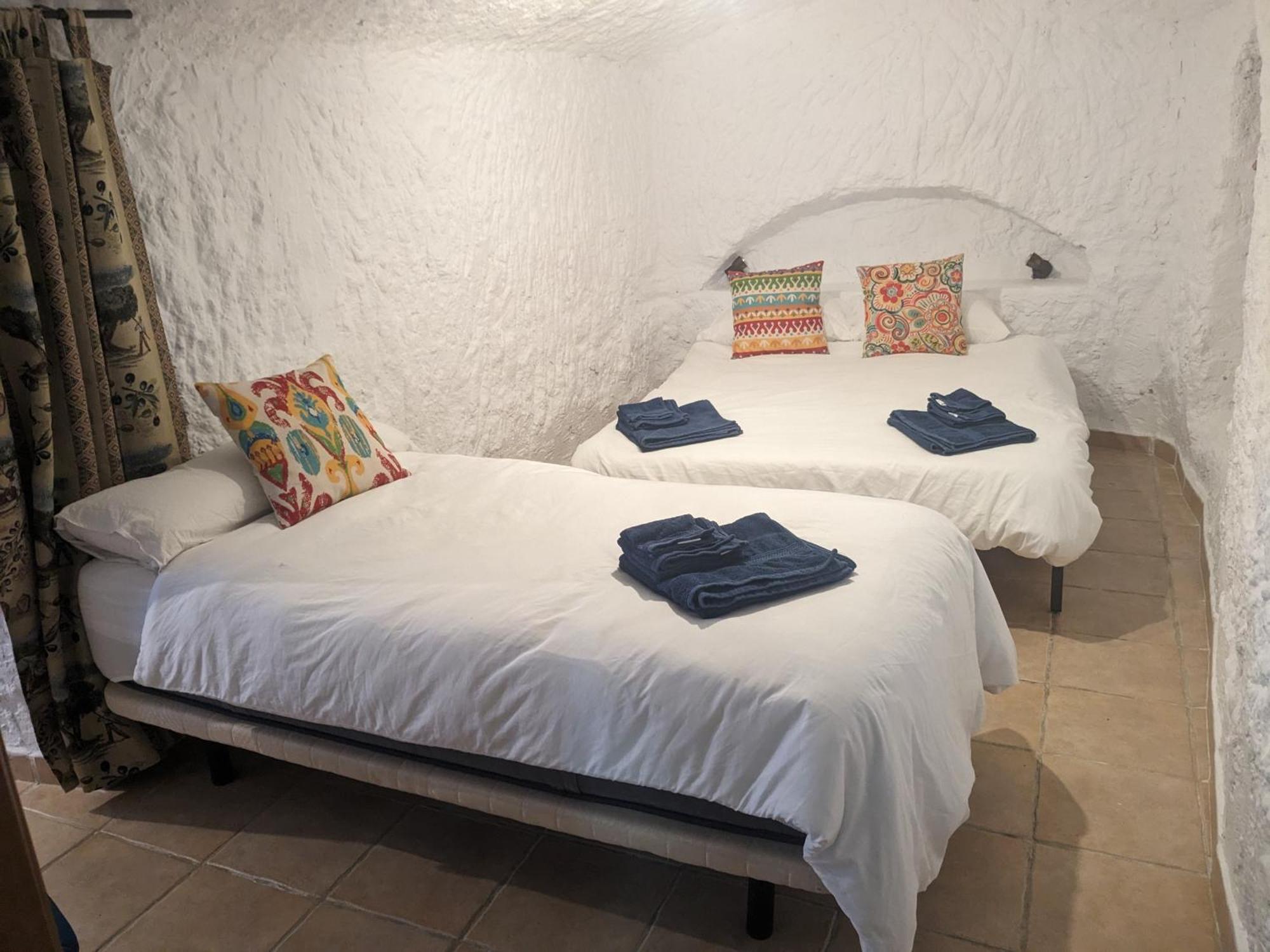 Cuevas Barrio Las Santas Huescar Ngoại thất bức ảnh